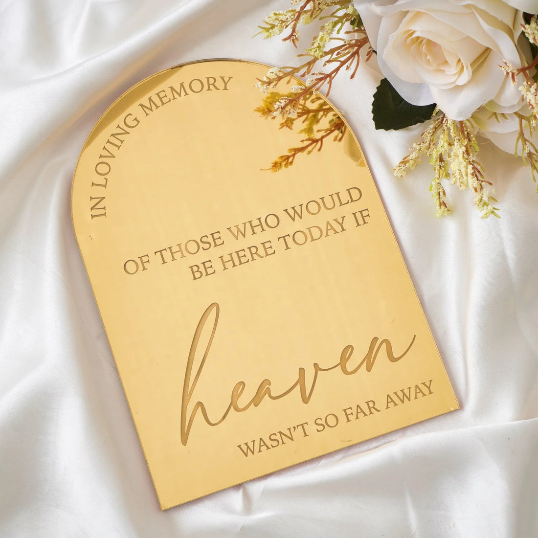 In Loving Memory Arch Wedding Sign with Stand by Nivaraprint